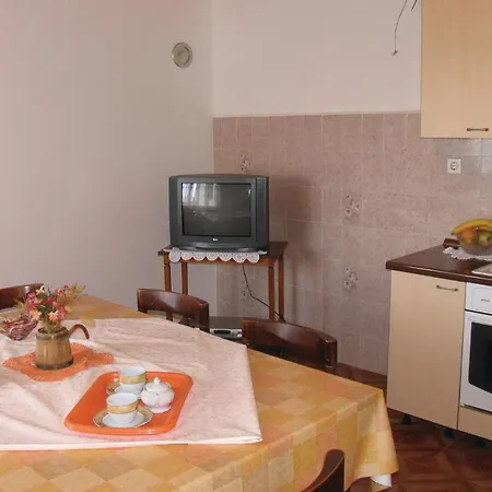 Gorgeous In شقة Miškovići